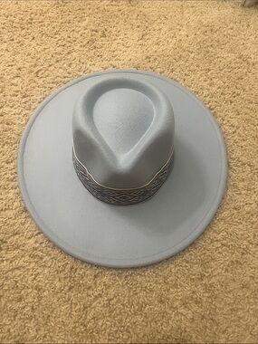 Light Blue Wide Brim Felt Hat with Patterned Band